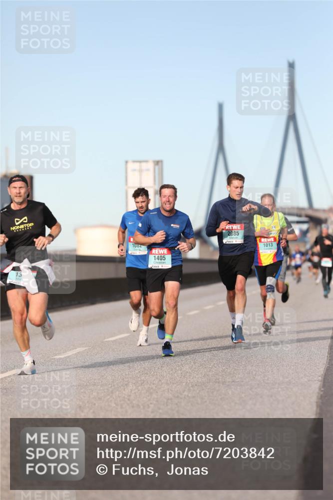 03.10.2024 - Köhlbrandbrückenlauf Fuchs,  Jonas http://msf.ph/oto/7203842 03.10.2024 09:40:40 Position 3 13, 1082, 1405, 2085, 1013 meine-sportfotos.de