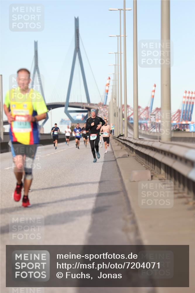 03.10.2024 - Köhlbrandbrückenlauf Fuchs,  Jonas http://msf.ph/oto/7204071 03.10.2024 09:40:44 Position 3 1070 meine-sportfotos.de