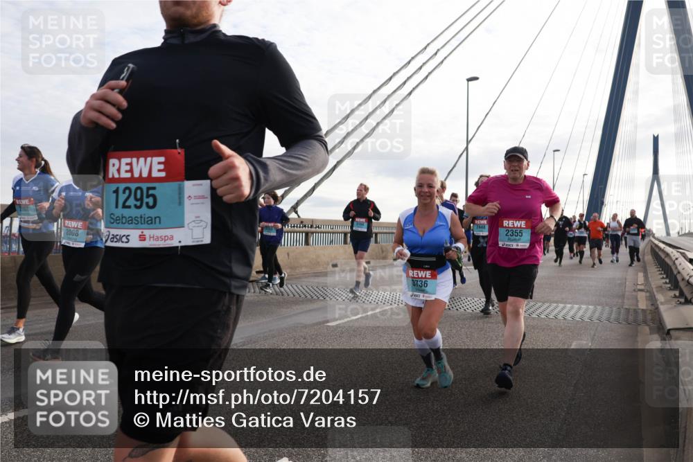 03.10.2024 - Köhlbrandbrückenlauf Matties Gatica Varas http://msf.ph/oto/7204157 03.10.2024 09:31:56 Position 2 2007, 2008, 1295, 3736, 091, 2448, 2355 meine-sportfotos.de