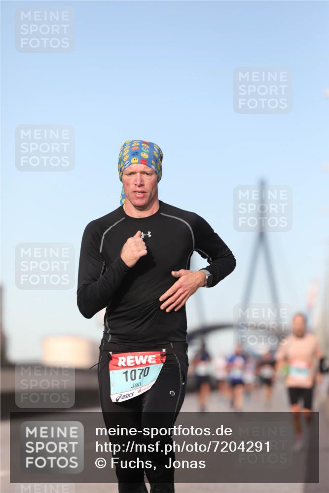 03.10.2024 - Köhlbrandbrückenlauf Fuchs,  Jonas http://msf.ph/oto/7204291 03.10.2024 09:40:54 Position 3 1070 meine-sportfotos.de