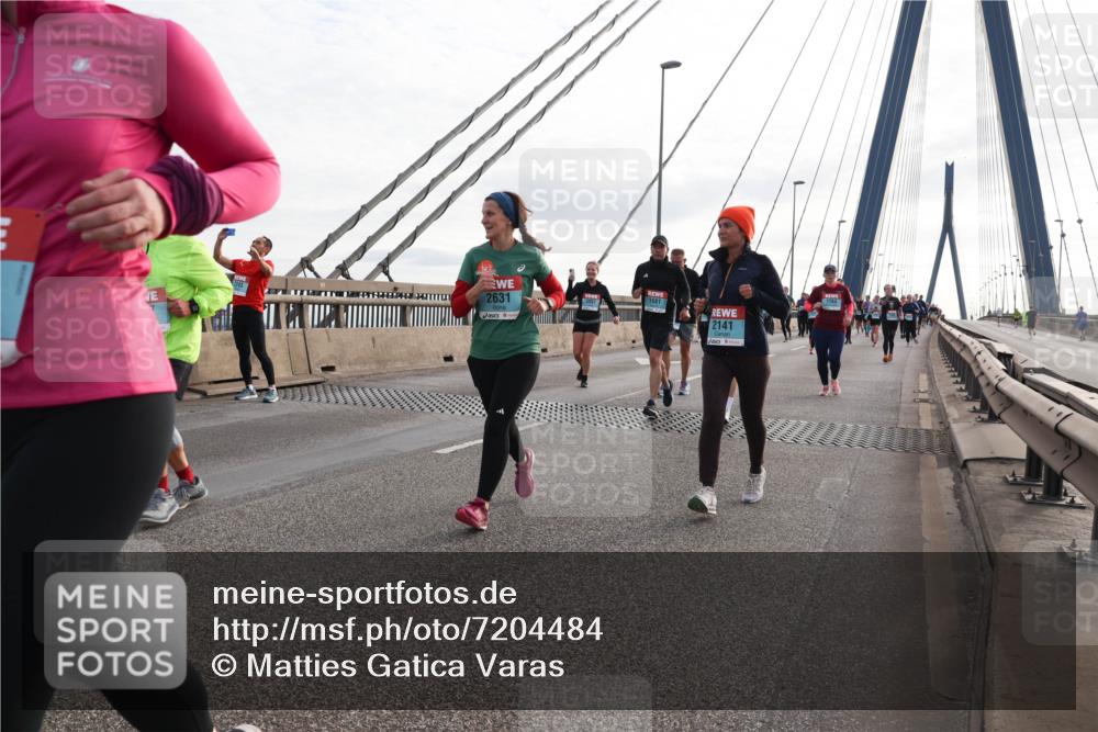 03.10.2024 - Köhlbrandbrückenlauf Matties Gatica Varas http://msf.ph/oto/7204484 03.10.2024 09:32:08 Position 2 2631, 1681, 2141, 1764 meine-sportfotos.de
