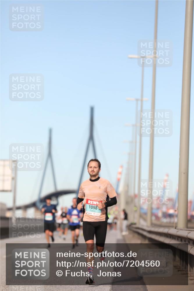 03.10.2024 - Köhlbrandbrückenlauf Fuchs,  Jonas http://msf.ph/oto/7204560 03.10.2024 09:40:57 Position 3 1098 meine-sportfotos.de