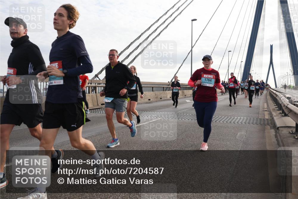 03.10.2024 - Köhlbrandbrückenlauf Matties Gatica Varas http://msf.ph/oto/7204587 03.10.2024 09:32:11 Position 2 50, 1764 meine-sportfotos.de