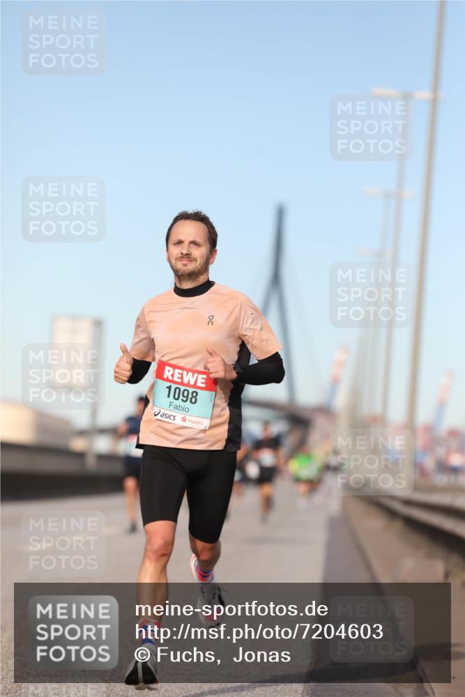 03.10.2024 - Köhlbrandbrückenlauf Fuchs,  Jonas http://msf.ph/oto/7204603 03.10.2024 09:40:59 Position 3 1098 meine-sportfotos.de