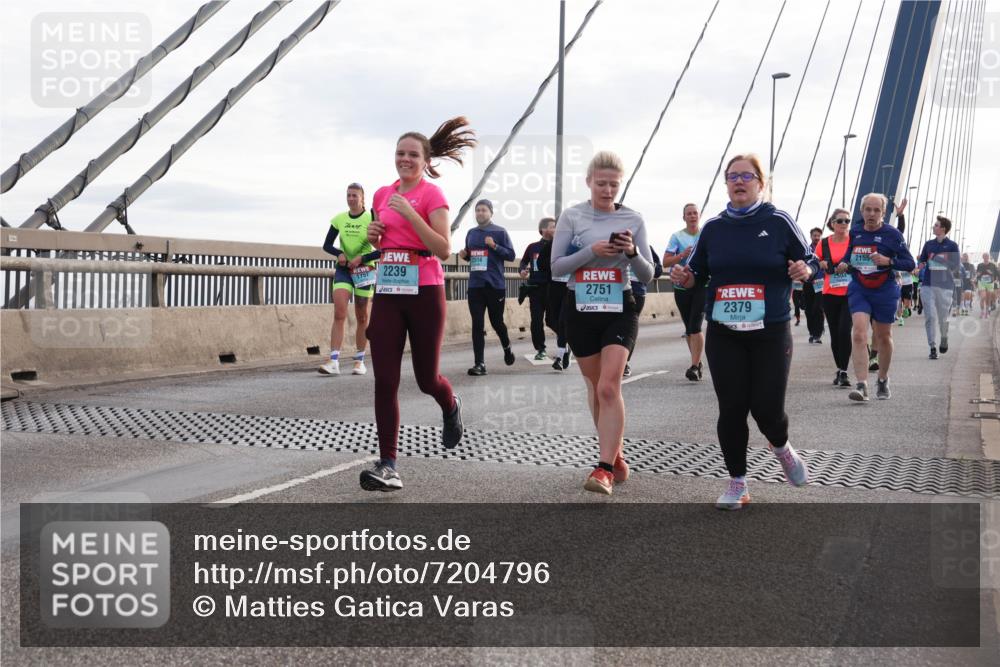 03.10.2024 - Köhlbrandbrückenlauf Matties Gatica Varas http://msf.ph/oto/7204796 03.10.2024 09:32:17 Position 2 1757, 2239, 2751, 2379, 2155 meine-sportfotos.de