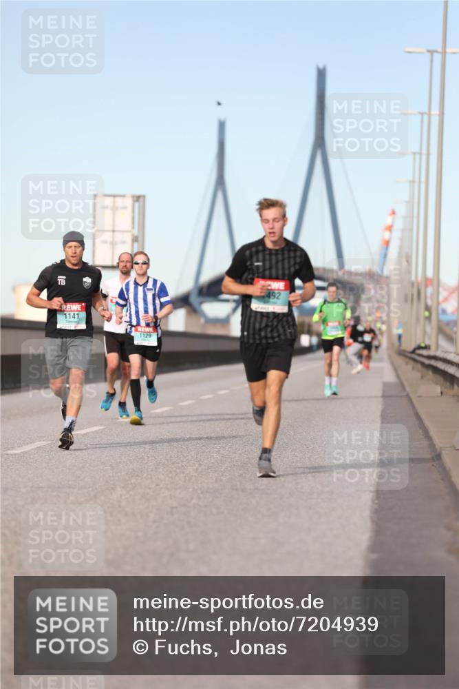 03.10.2024 - Köhlbrandbrückenlauf Fuchs,  Jonas http://msf.ph/oto/7204939 03.10.2024 09:41:09 Position 3 1141, 1129, 492 meine-sportfotos.de