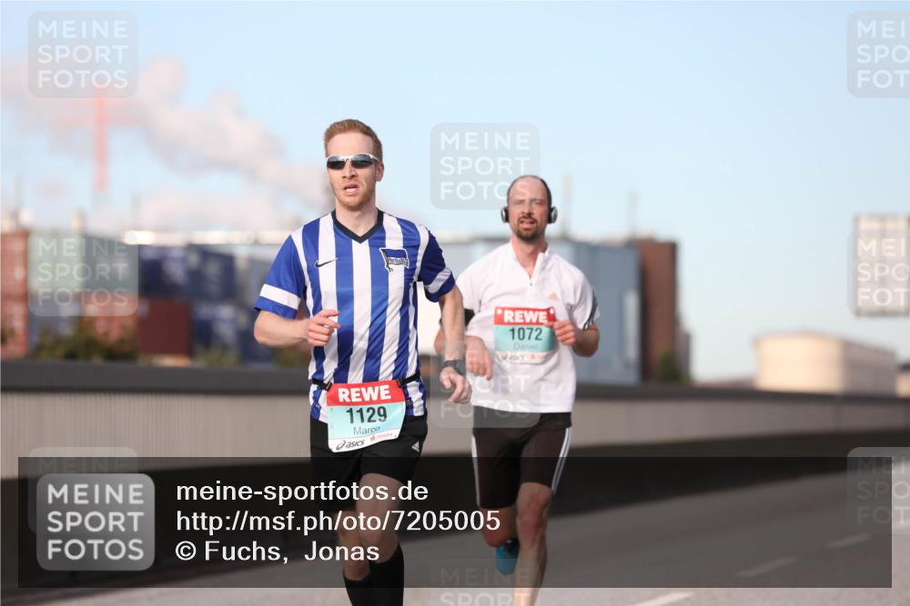 03.10.2024 - Köhlbrandbrückenlauf Fuchs,  Jonas http://msf.ph/oto/7205005 03.10.2024 09:41:15 Position 3 1129, 1072 meine-sportfotos.de