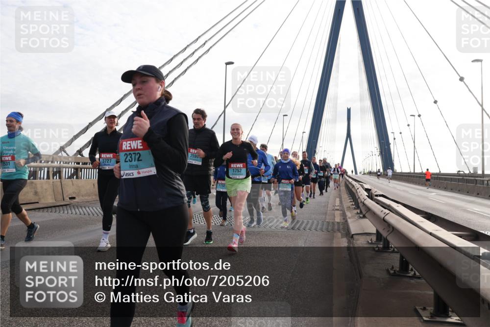 03.10.2024 - Köhlbrandbrückenlauf Matties Gatica Varas http://msf.ph/oto/7205206 03.10.2024 09:32:29 Position 2 2531, 3727, 2372, 2599, 1752, 1731, 1732 meine-sportfotos.de