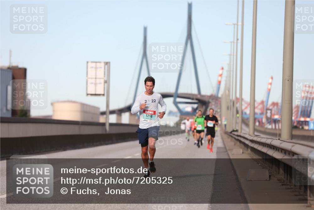 03.10.2024 - Köhlbrandbrückenlauf Fuchs,  Jonas http://msf.ph/oto/7205325 03.10.2024 09:41:25 Position 3 1218 meine-sportfotos.de