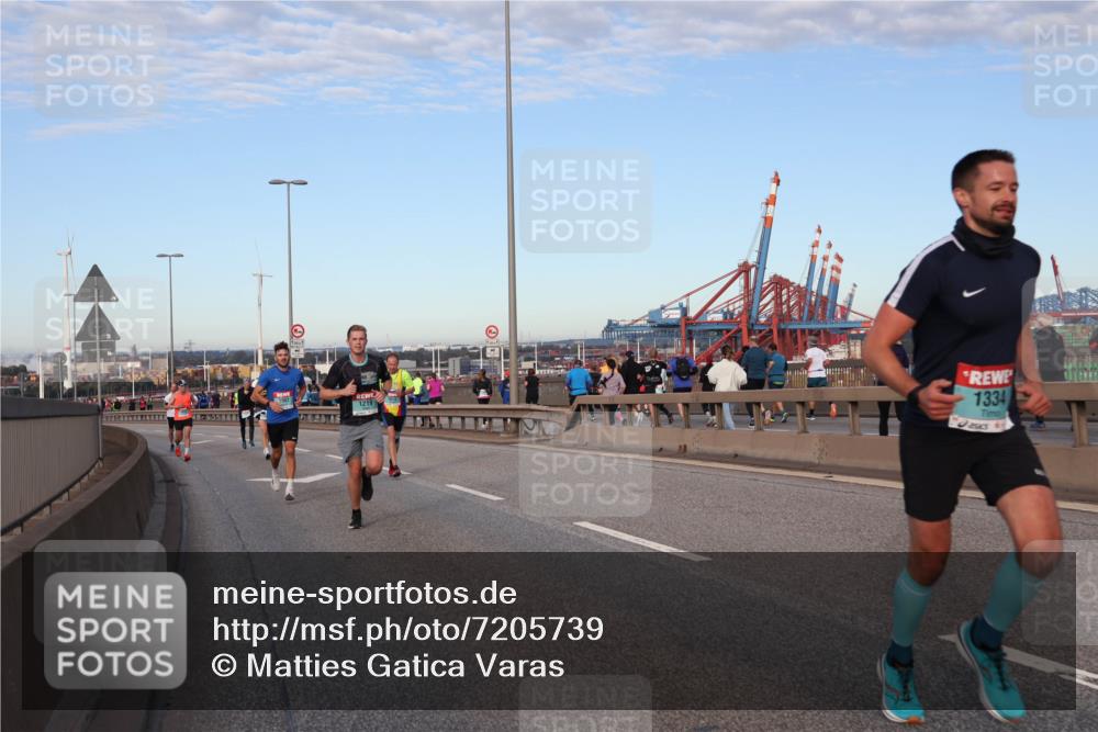03.10.2024 - Köhlbrandbrückenlauf Matties Gatica Varas http://msf.ph/oto/7205739 03.10.2024 09:32:56 Position 2 1219, 1334 meine-sportfotos.de