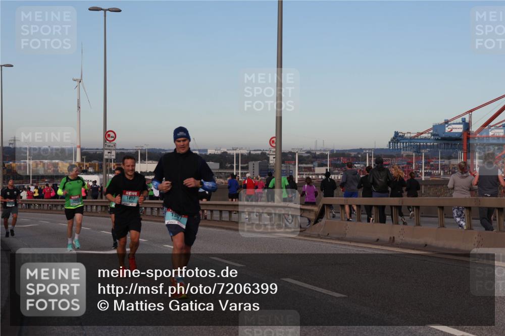 03.10.2024 - Köhlbrandbrückenlauf Matties Gatica Varas http://msf.ph/oto/7206399 03.10.2024 09:33:22 Position 2 1065, 1500, 1, 1017, 1301 meine-sportfotos.de