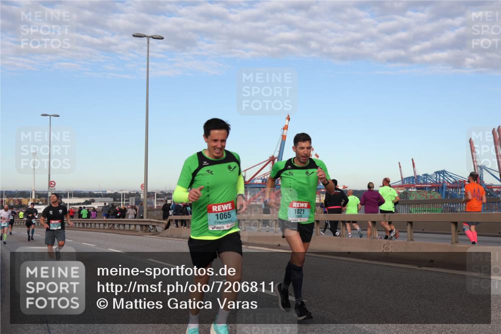 03.10.2024 - Köhlbrandbrückenlauf Matties Gatica Varas http://msf.ph/oto/7206811 03.10.2024 09:33:28 Position 2 1141, 1065, 1021 meine-sportfotos.de