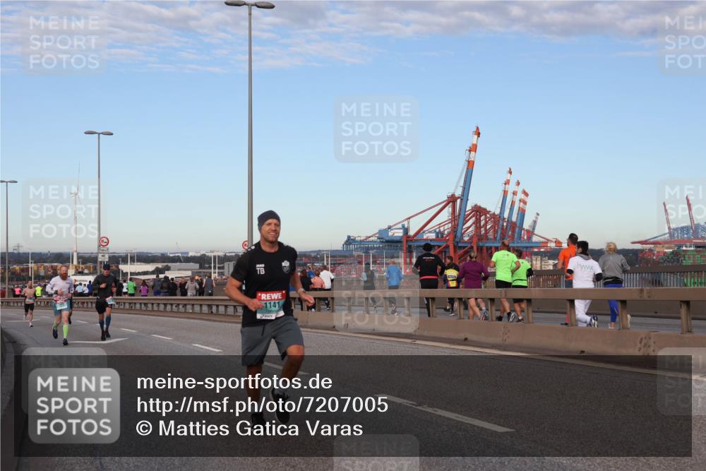 03.10.2024 - Köhlbrandbrückenlauf Matties Gatica Varas http://msf.ph/oto/7207005 03.10.2024 09:33:30 Position 2 1141 meine-sportfotos.de
