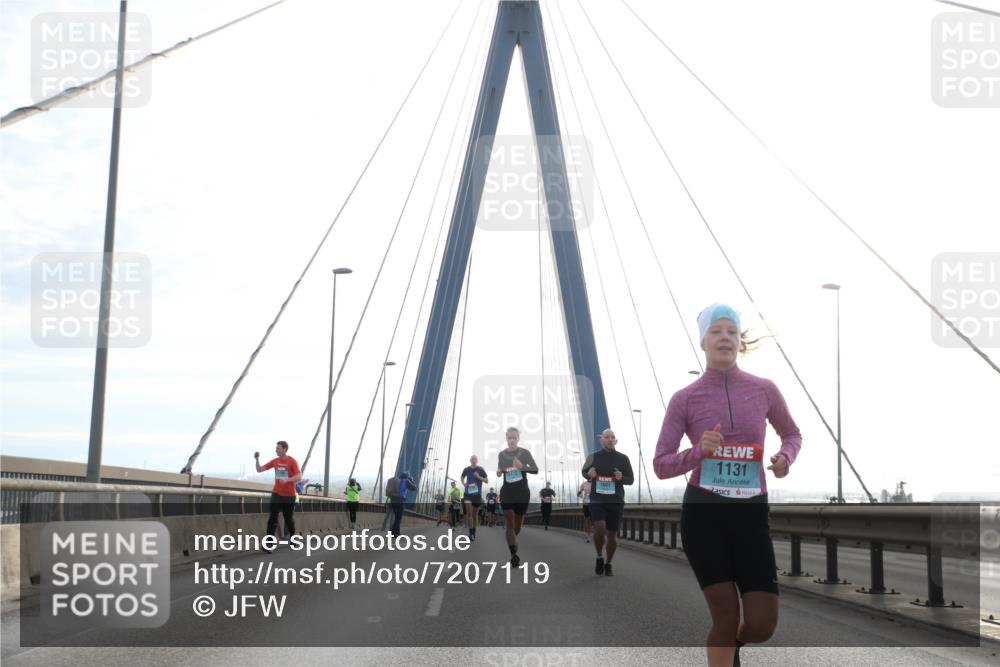 03.10.2024 - Köhlbrandbrückenlauf Jannik Wohlers http://msf.ph/oto/7207119 03.10.2024 09:20:22 Position 1 1091, 1131 meine-sportfotos.de