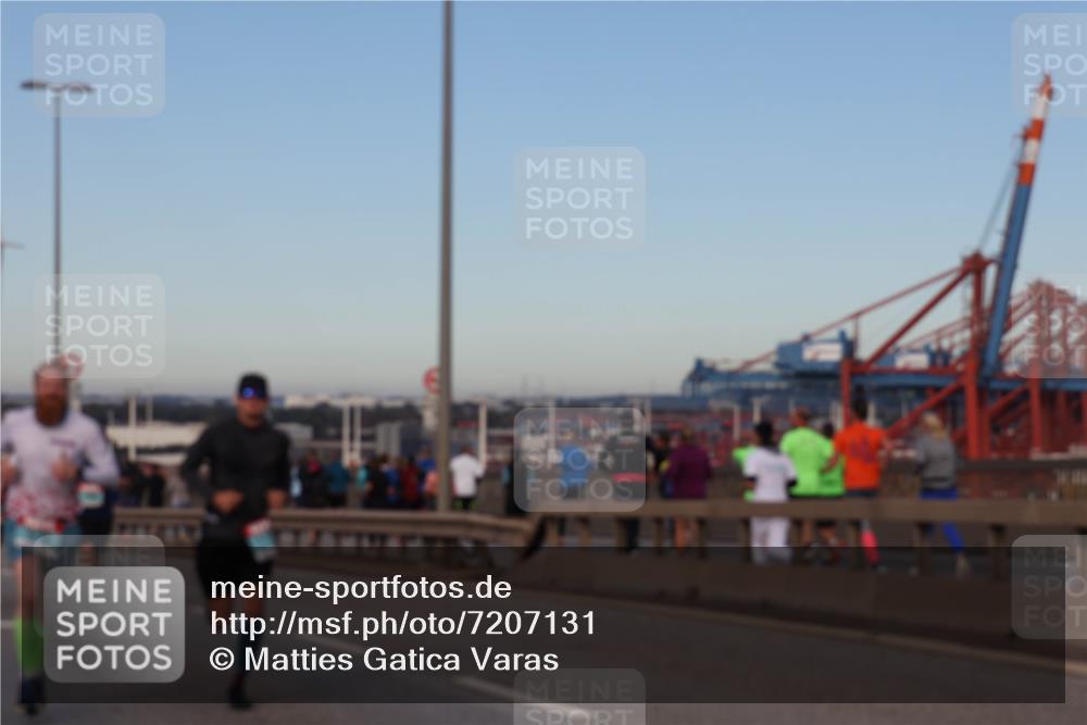 03.10.2024 - Köhlbrandbrückenlauf Matties Gatica Varas http://msf.ph/oto/7207131 03.10.2024 09:33:33 Position 2  meine-sportfotos.de