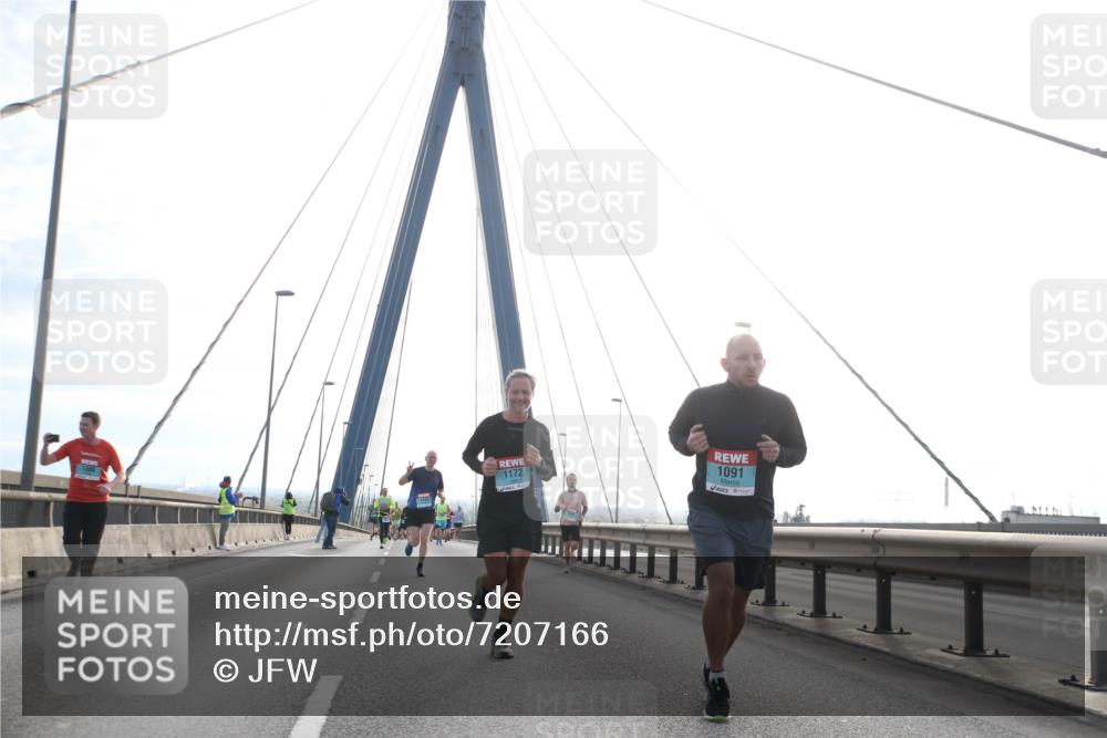 03.10.2024 - Köhlbrandbrückenlauf Jannik Wohlers http://msf.ph/oto/7207166 03.10.2024 09:20:25 Position 1 1172, 1091 meine-sportfotos.de