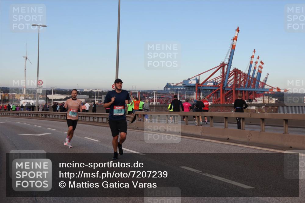 03.10.2024 - Köhlbrandbrückenlauf Matties Gatica Varas http://msf.ph/oto/7207239 03.10.2024 09:33:38 Position 2 1098, 1743 meine-sportfotos.de