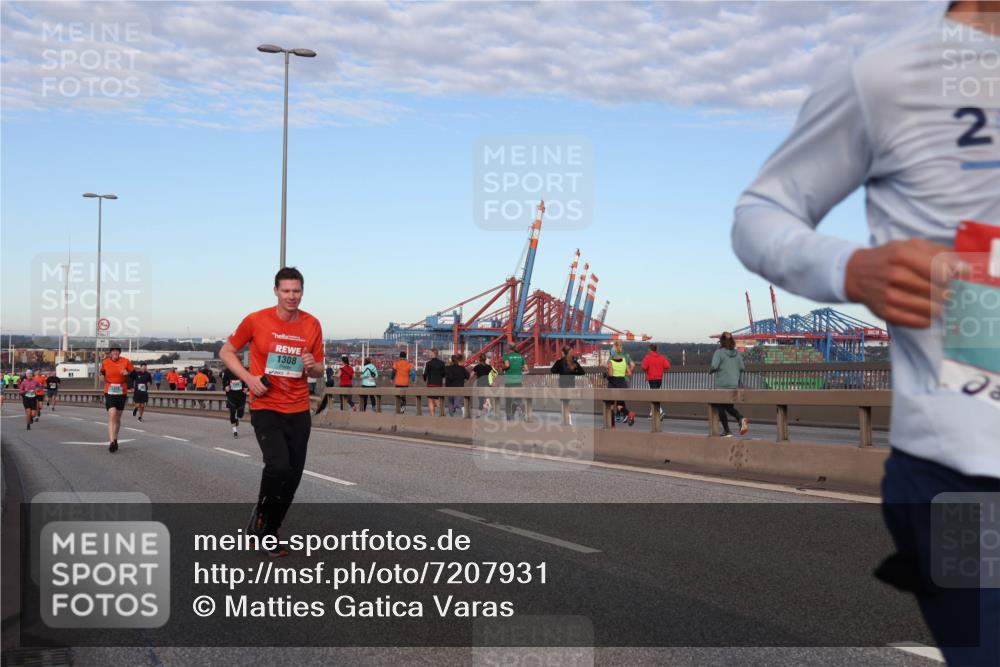 03.10.2024 - Köhlbrandbrückenlauf Matties Gatica Varas http://msf.ph/oto/7207931 03.10.2024 09:34:02 Position 2 1308, 2 meine-sportfotos.de