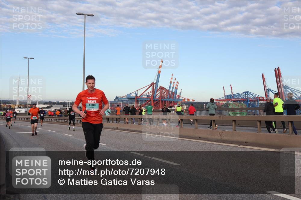 03.10.2024 - Köhlbrandbrückenlauf Matties Gatica Varas http://msf.ph/oto/7207948 03.10.2024 09:34:02 Position 2 1308 meine-sportfotos.de