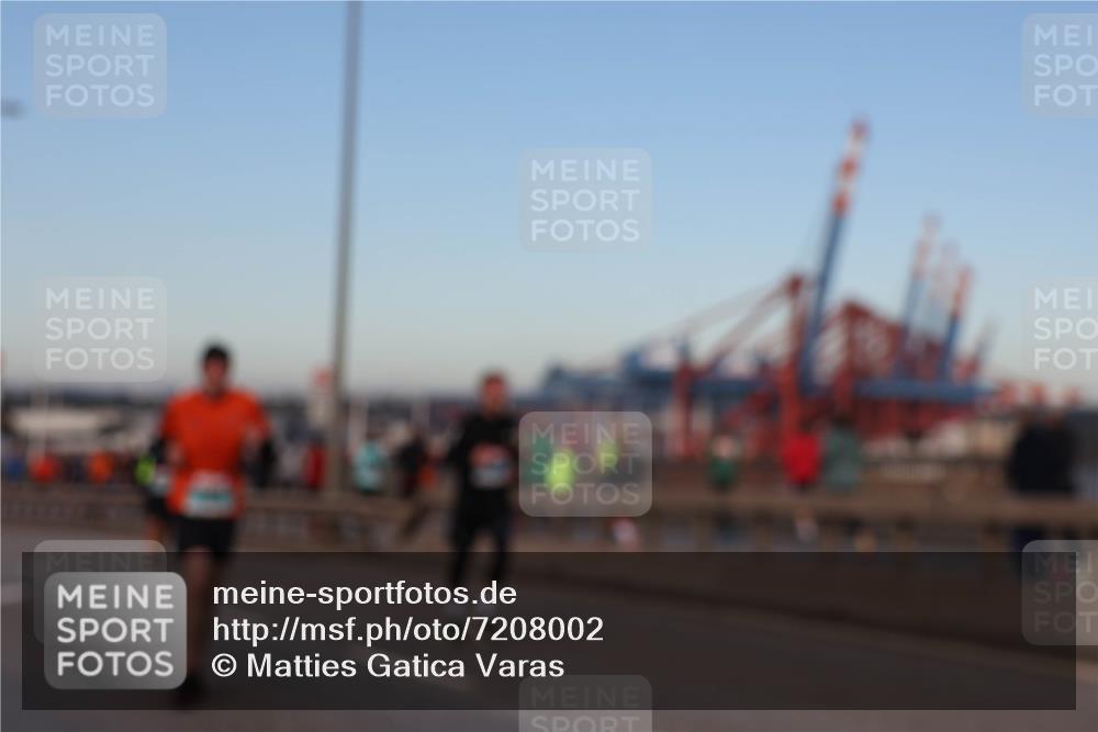 03.10.2024 - Köhlbrandbrückenlauf Matties Gatica Varas http://msf.ph/oto/7208002 03.10.2024 09:34:05 Position 2  meine-sportfotos.de