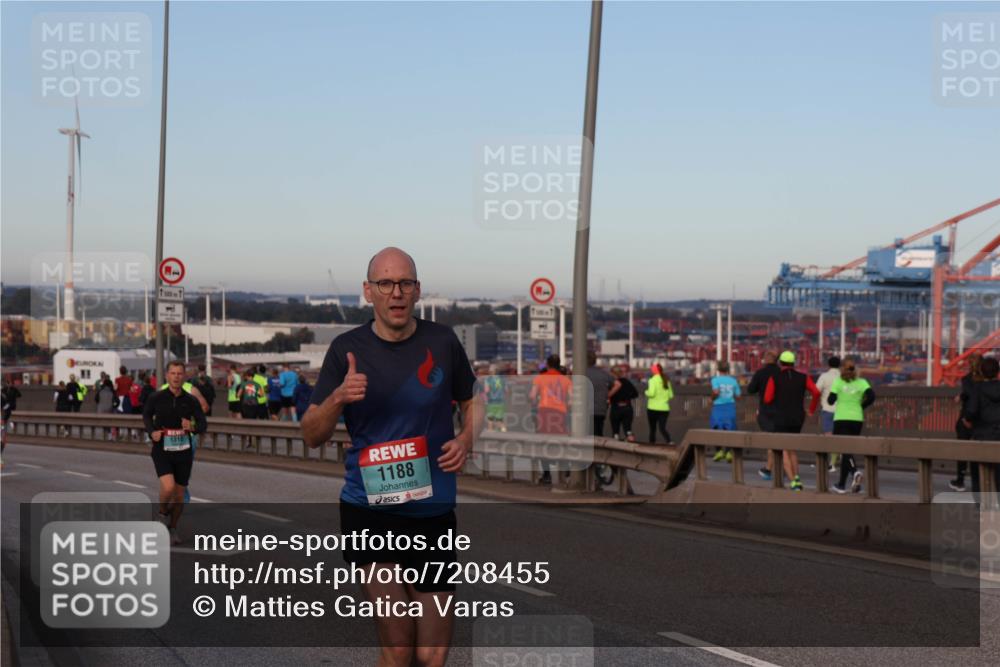 03.10.2024 - Köhlbrandbrückenlauf Matties Gatica Varas http://msf.ph/oto/7208455 03.10.2024 09:34:26 Position 2 1310, 1188 meine-sportfotos.de