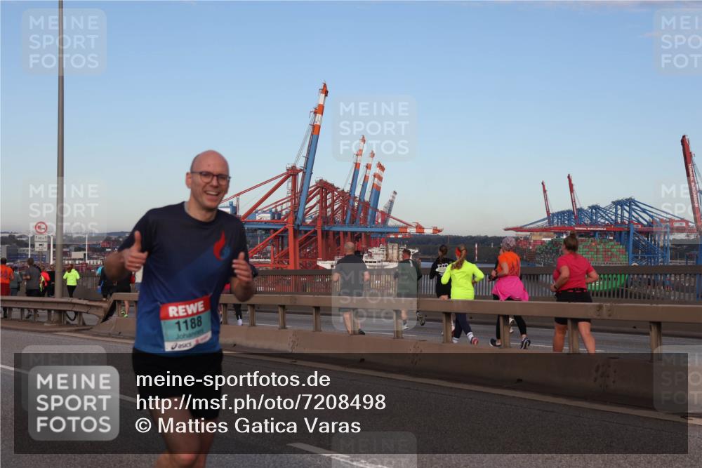 03.10.2024 - Köhlbrandbrückenlauf Matties Gatica Varas http://msf.ph/oto/7208498 03.10.2024 09:34:27 Position 2 500, 1, 1188 meine-sportfotos.de