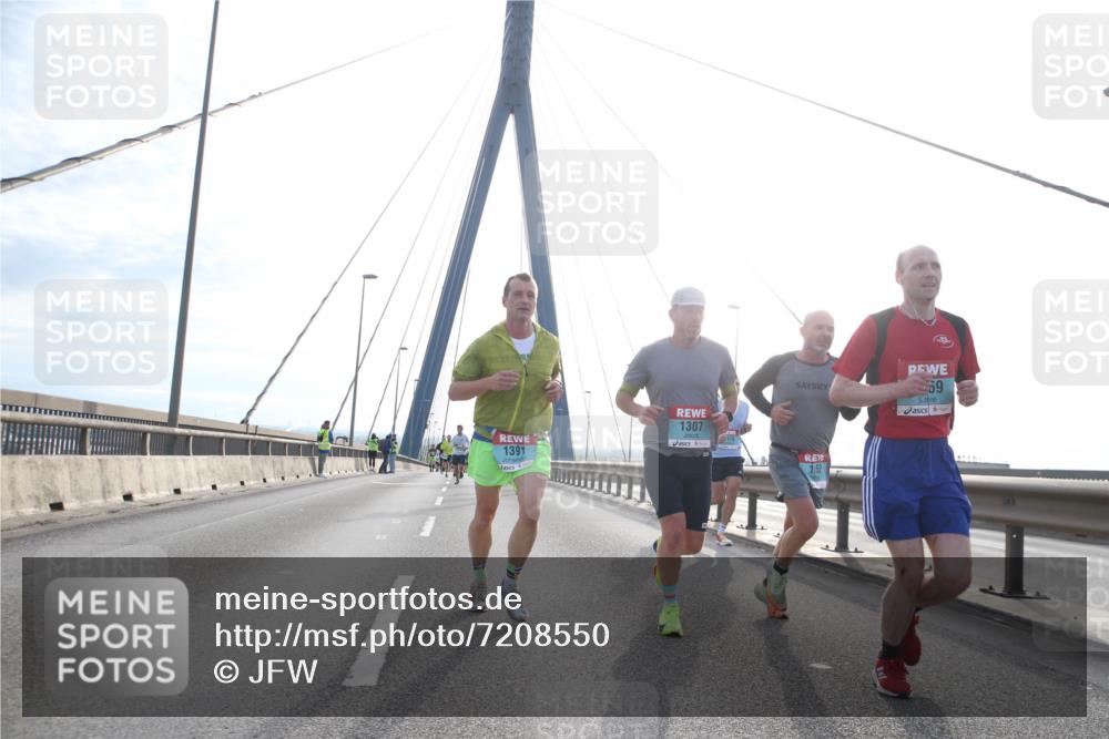 03.10.2024 - Köhlbrandbrückenlauf Jannik Wohlers http://msf.ph/oto/7208550 03.10.2024 09:20:40 Position 1 69, 1307, 1391, 176, 7162 meine-sportfotos.de