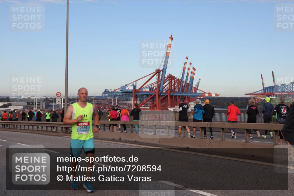03.10.2024 - Köhlbrandbrückenlauf Matties Gatica Varas http://msf.ph/oto/7208594 03.10.2024 09:34:33 Position 2 2659 meine-sportfotos.de