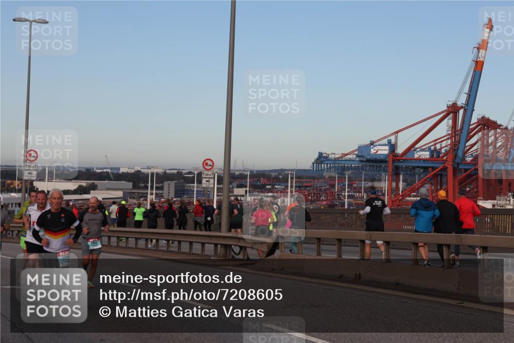 03.10.2024 - Köhlbrandbrückenlauf Matties Gatica Varas http://msf.ph/oto/7208605 03.10.2024 09:34:35 Position 2 1500, 1, 102, 1162, 500 meine-sportfotos.de