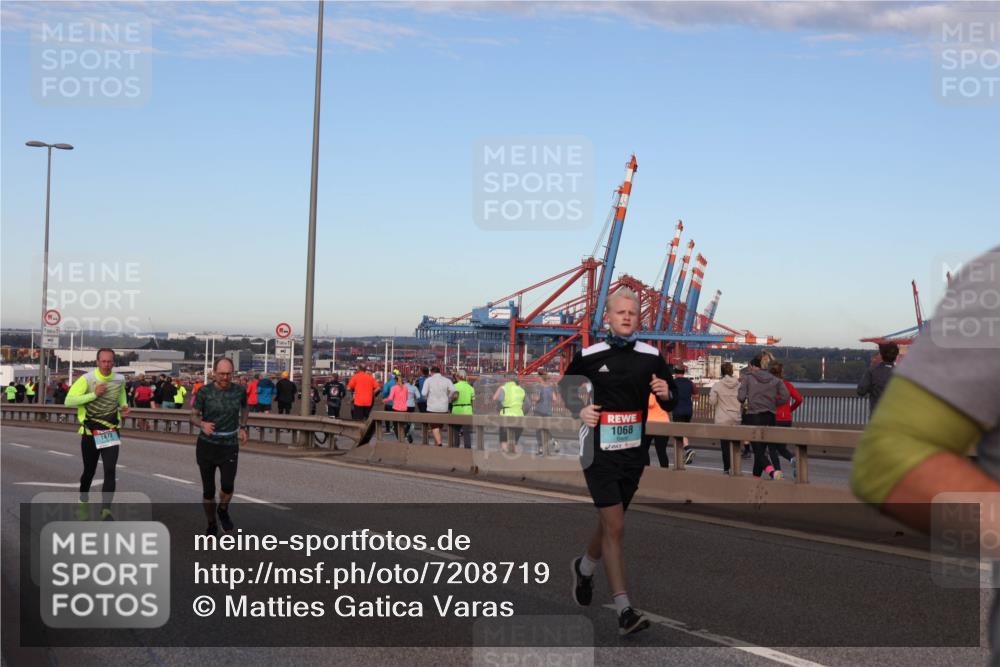 03.10.2024 - Köhlbrandbrückenlauf Matties Gatica Varas http://msf.ph/oto/7208719 03.10.2024 09:34:43 Position 2 1472, 1068 meine-sportfotos.de