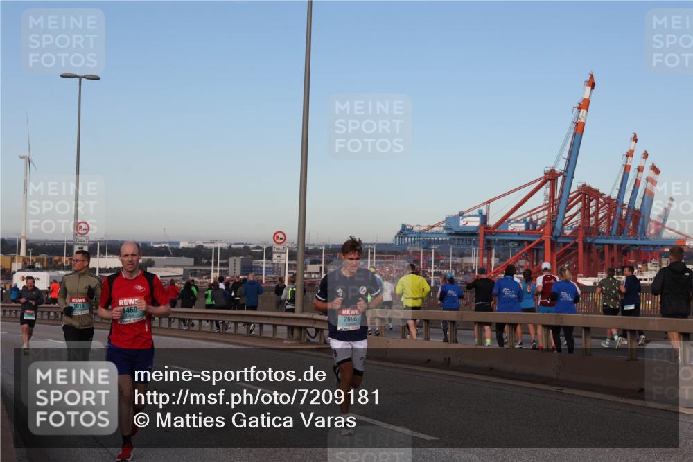 03.10.2024 - Köhlbrandbrückenlauf Matties Gatica Varas http://msf.ph/oto/7209181 03.10.2024 09:34:59 Position 2 1500, 1016, 1469, 500, 1, 2696 meine-sportfotos.de