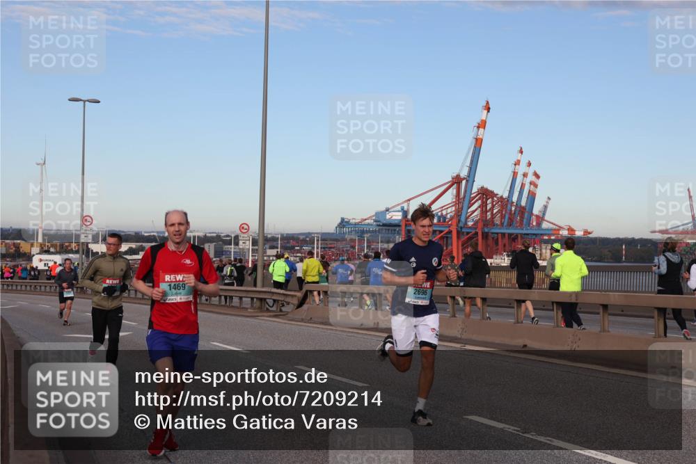 03.10.2024 - Köhlbrandbrückenlauf Matties Gatica Varas http://msf.ph/oto/7209214 03.10.2024 09:35:00 Position 2 1469, 2696 meine-sportfotos.de