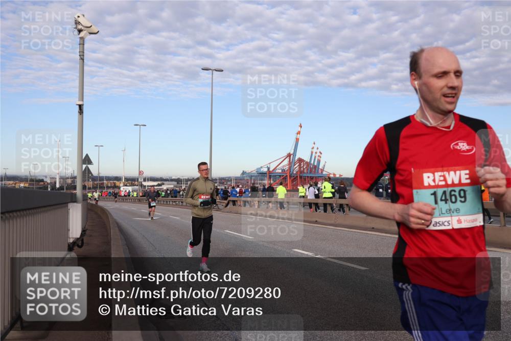 03.10.2024 - Köhlbrandbrückenlauf Matties Gatica Varas http://msf.ph/oto/7209280 03.10.2024 09:35:02 Position 2 1469 meine-sportfotos.de