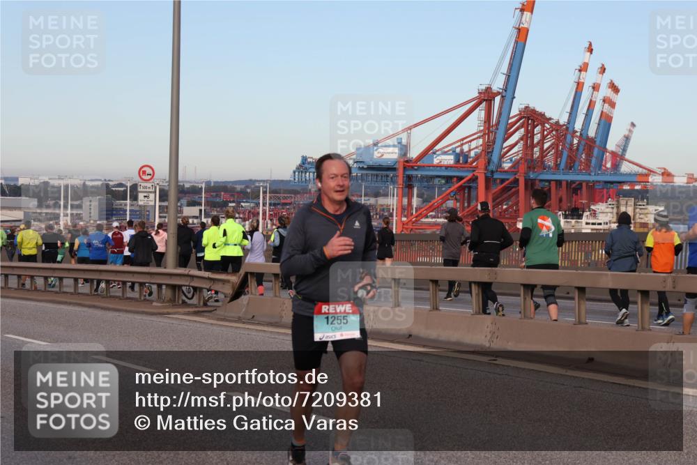 03.10.2024 - Köhlbrandbrückenlauf Matties Gatica Varas http://msf.ph/oto/7209381 03.10.2024 09:35:07 Position 2 1500, 1255 meine-sportfotos.de