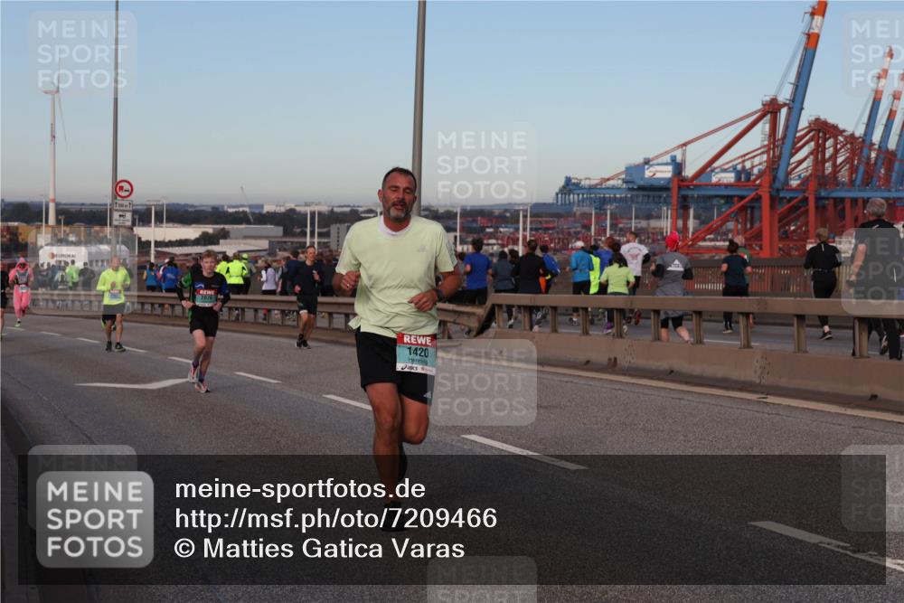 03.10.2024 - Köhlbrandbrückenlauf Matties Gatica Varas http://msf.ph/oto/7209466 03.10.2024 09:35:14 Position 2 500, 1, 1420 meine-sportfotos.de