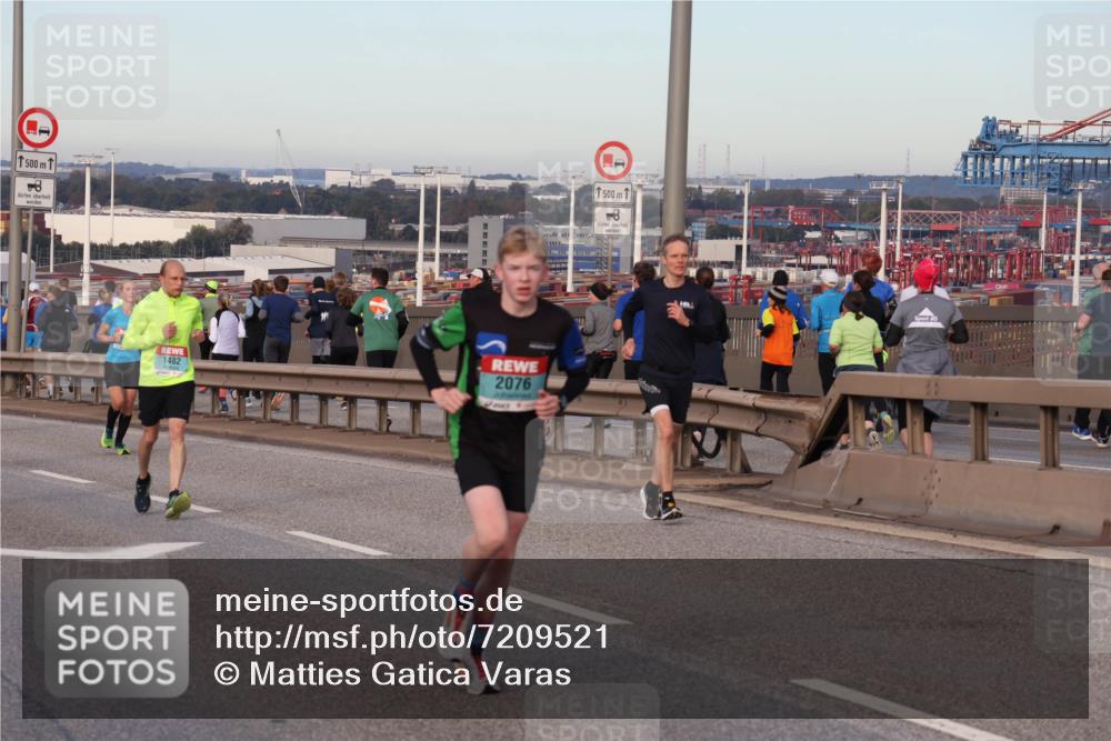 03.10.2024 - Köhlbrandbrückenlauf Matties Gatica Varas http://msf.ph/oto/7209521 03.10.2024 09:35:16 Position 2 500, 8, 1500, 1, 1482, 2076 meine-sportfotos.de