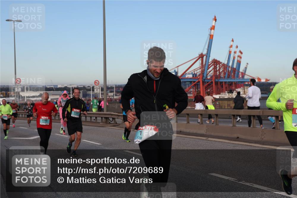 03.10.2024 - Köhlbrandbrückenlauf Matties Gatica Varas http://msf.ph/oto/7209689 03.10.2024 09:35:24 Position 2 1140, 1197, 1 meine-sportfotos.de