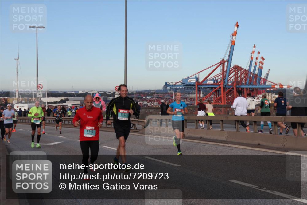 03.10.2024 - Köhlbrandbrückenlauf Matties Gatica Varas http://msf.ph/oto/7209723 03.10.2024 09:35:25 Position 2 1140, 1197, 1132 meine-sportfotos.de