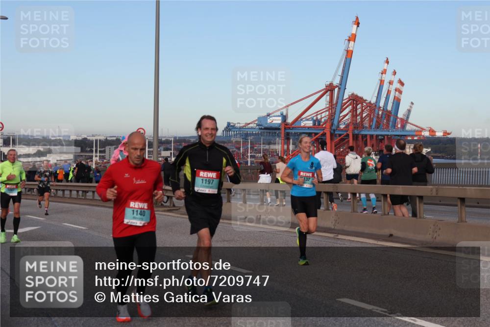 03.10.2024 - Köhlbrandbrückenlauf Matties Gatica Varas http://msf.ph/oto/7209747 03.10.2024 09:35:26 Position 2 1067, 1140, 1197, 132 meine-sportfotos.de