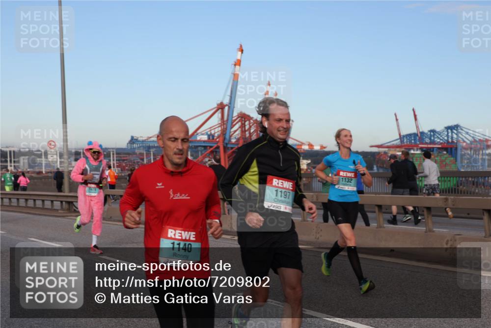 03.10.2024 - Köhlbrandbrückenlauf Matties Gatica Varas http://msf.ph/oto/7209802 03.10.2024 09:35:27 Position 2 1478, 1197, 1132, 1140 meine-sportfotos.de