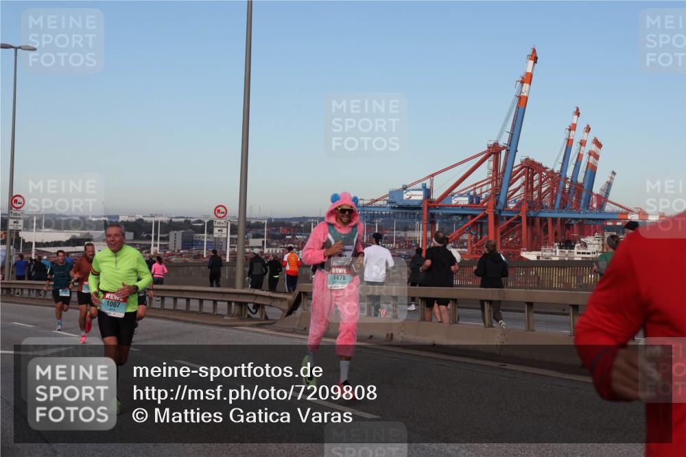 03.10.2024 - Köhlbrandbrückenlauf Matties Gatica Varas http://msf.ph/oto/7209808 03.10.2024 09:35:28 Position 2 500, 1067, 500, 1478 meine-sportfotos.de