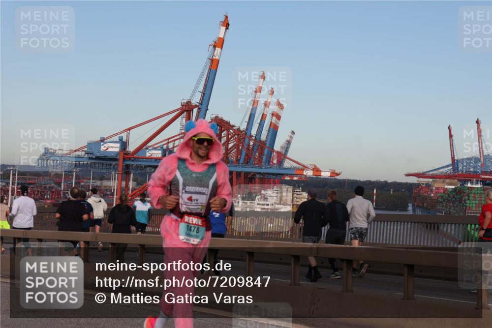 03.10.2024 - Köhlbrandbrückenlauf Matties Gatica Varas http://msf.ph/oto/7209847 03.10.2024 09:35:29 Position 2 1478 meine-sportfotos.de