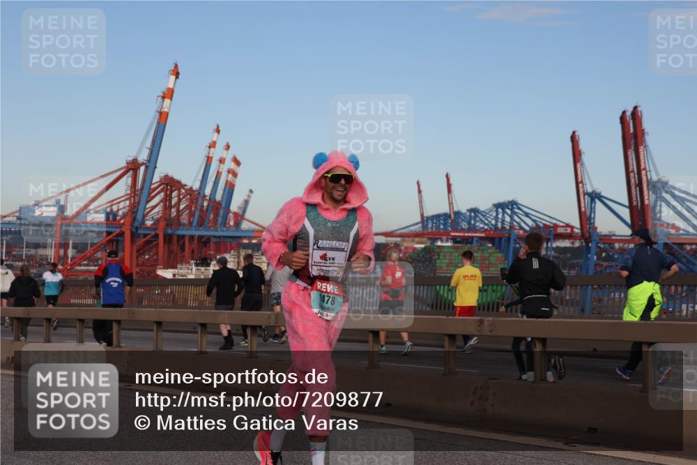 03.10.2024 - Köhlbrandbrückenlauf Matties Gatica Varas http://msf.ph/oto/7209877 03.10.2024 09:35:29 Position 2 1478 meine-sportfotos.de