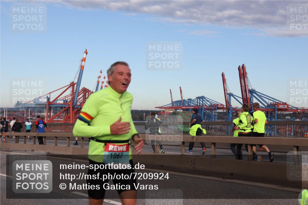 03.10.2024 - Köhlbrandbrückenlauf Matties Gatica Varas http://msf.ph/oto/7209924 03.10.2024 09:35:31 Position 2 1067 meine-sportfotos.de
