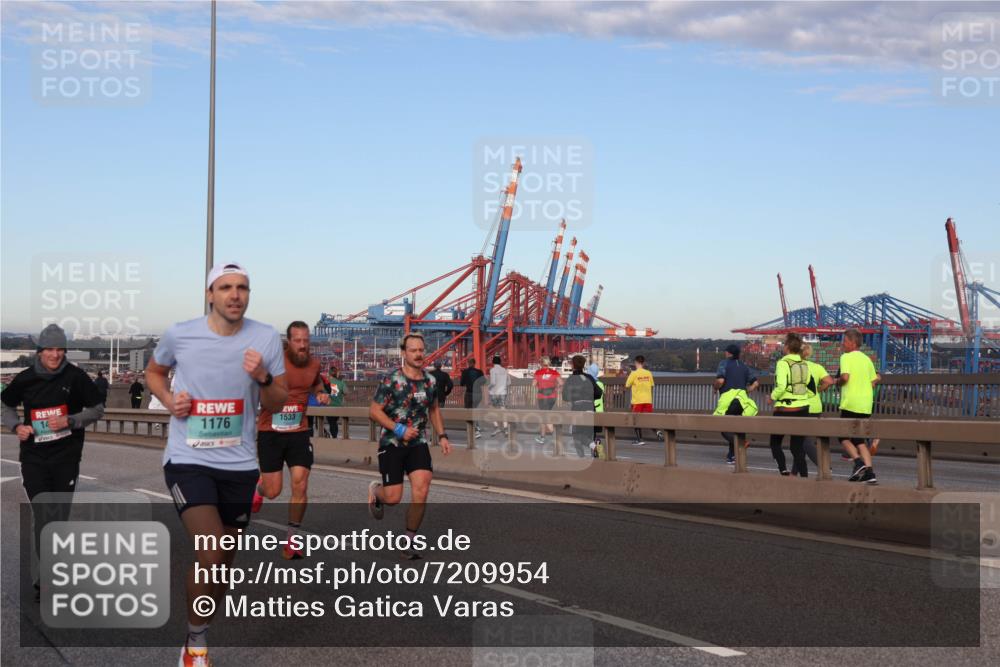 03.10.2024 - Köhlbrandbrückenlauf Matties Gatica Varas http://msf.ph/oto/7209954 03.10.2024 09:35:32 Position 2 14, 1533, 1176 meine-sportfotos.de