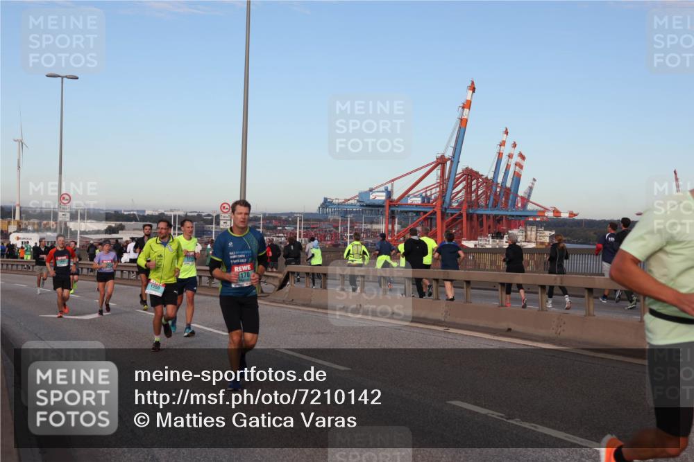 03.10.2024 - Köhlbrandbrückenlauf Matties Gatica Varas http://msf.ph/oto/7210142 03.10.2024 09:35:37 Position 2 1442, 1250, 500, 1, 2017, 170 meine-sportfotos.de