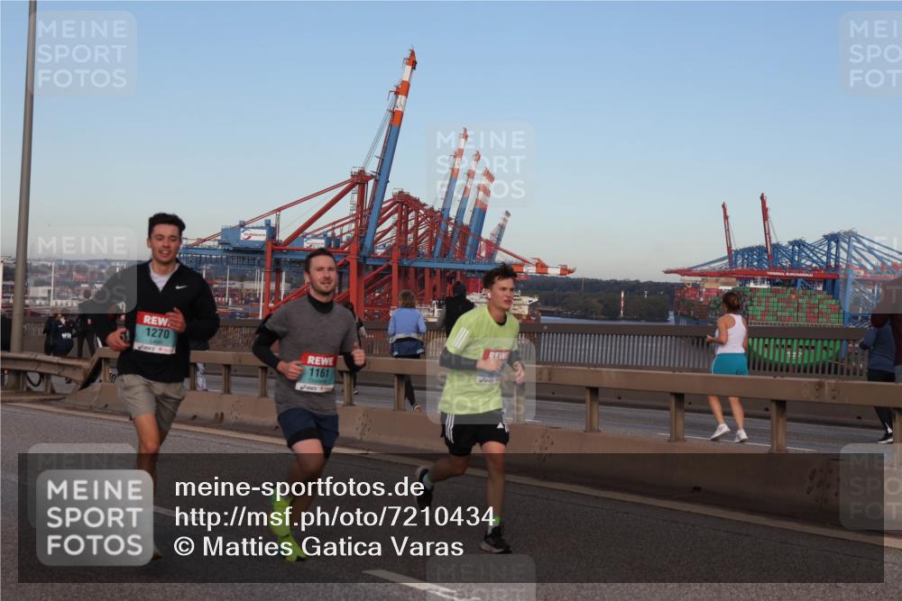 03.10.2024 - Köhlbrandbrückenlauf Matties Gatica Varas http://msf.ph/oto/7210434 03.10.2024 09:35:46 Position 2 1270, 1161 meine-sportfotos.de