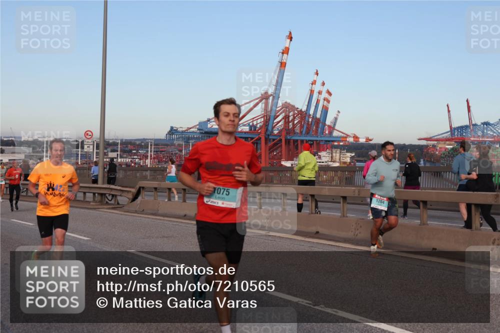 03.10.2024 - Köhlbrandbrückenlauf Matties Gatica Varas http://msf.ph/oto/7210565 03.10.2024 09:35:53 Position 2 500, 1, 1075, 1204 meine-sportfotos.de