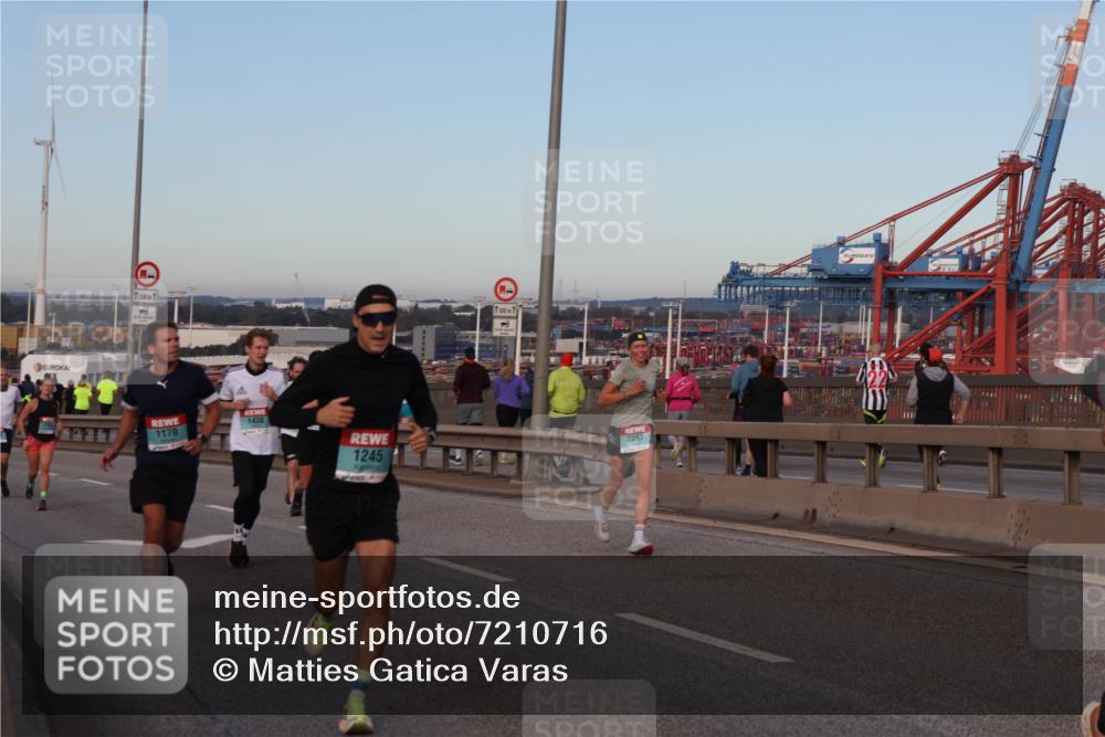 03.10.2024 - Köhlbrandbrückenlauf Matties Gatica Varas http://msf.ph/oto/7210716 03.10.2024 09:36:00 Position 2 5001, 1438, 1179, 1245, 1, 500, 1, 2293 meine-sportfotos.de