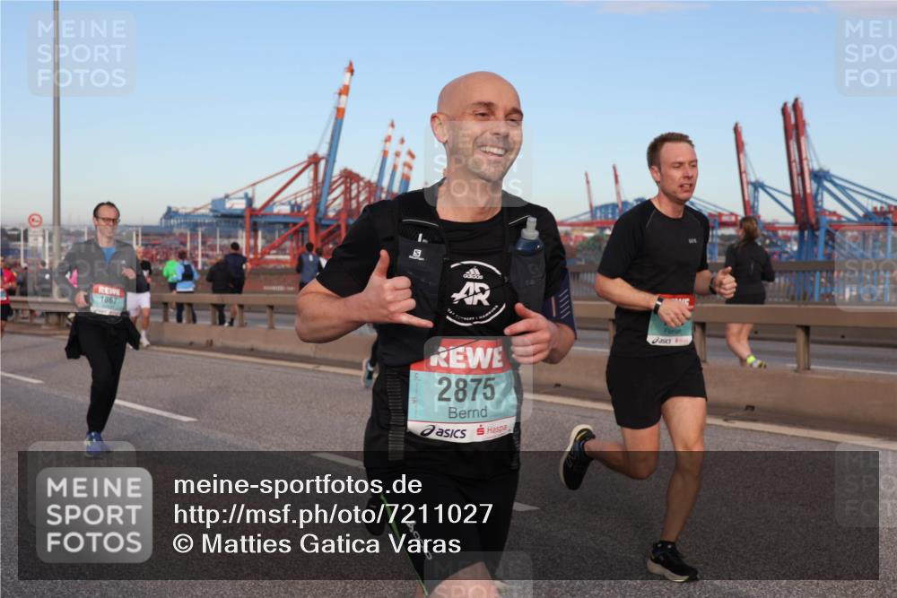 03.10.2024 - Köhlbrandbrückenlauf Matties Gatica Varas http://msf.ph/oto/7211027 03.10.2024 09:36:19 Position 2 1867, 2875 meine-sportfotos.de